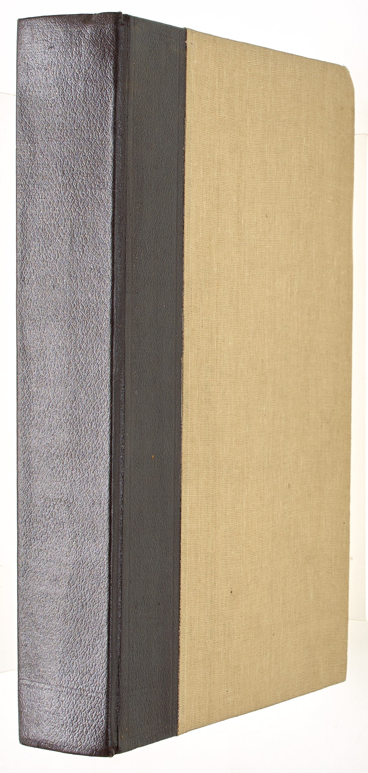 Remarkable sammelband with works by American writers.